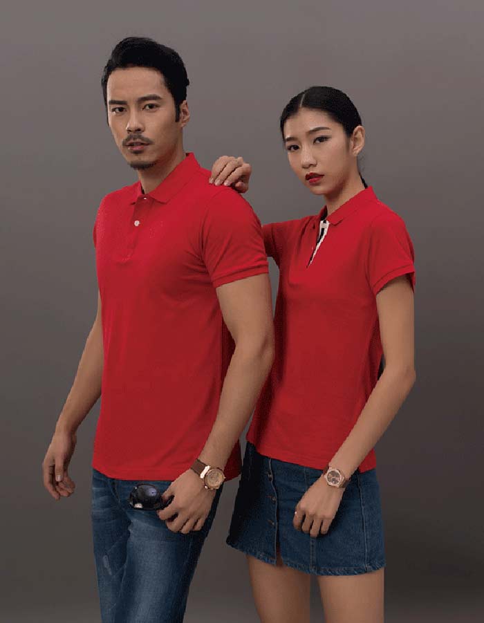 純色絲光棉短袖POLO衫訂做之大紅色男女模特展示圖